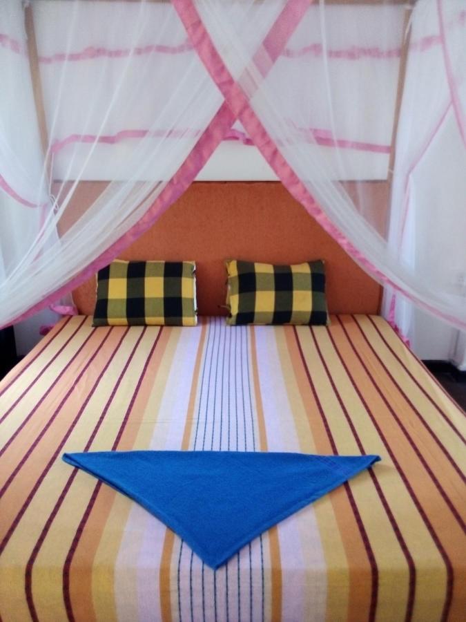 Villa Maleena Hikkaduwa Bagian luar foto