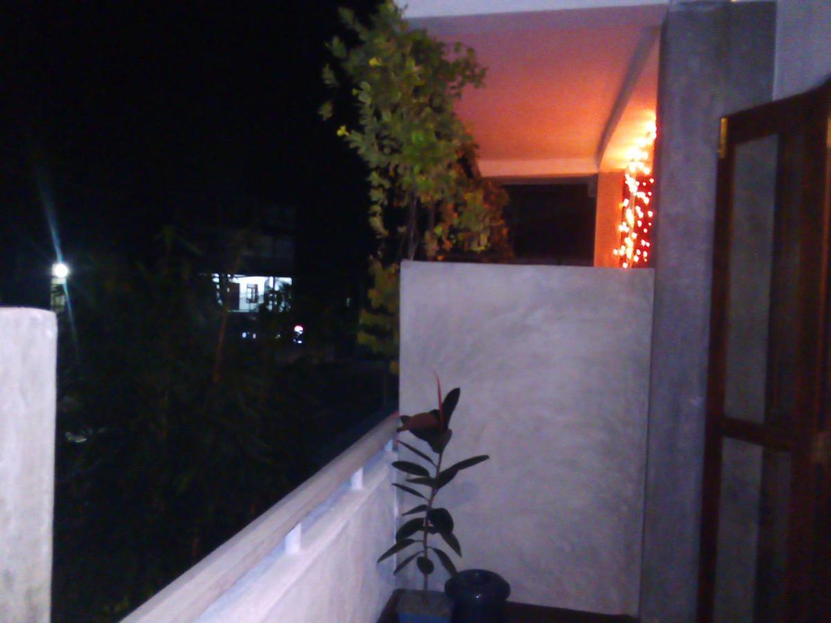 Villa Maleena Hikkaduwa Bagian luar foto