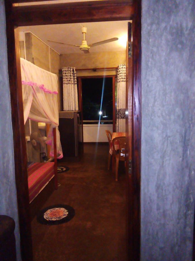 Villa Maleena Hikkaduwa Bagian luar foto