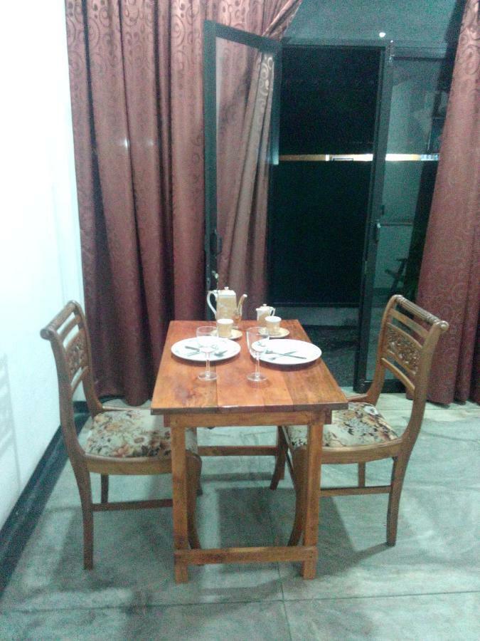 Villa Maleena Hikkaduwa Bagian luar foto