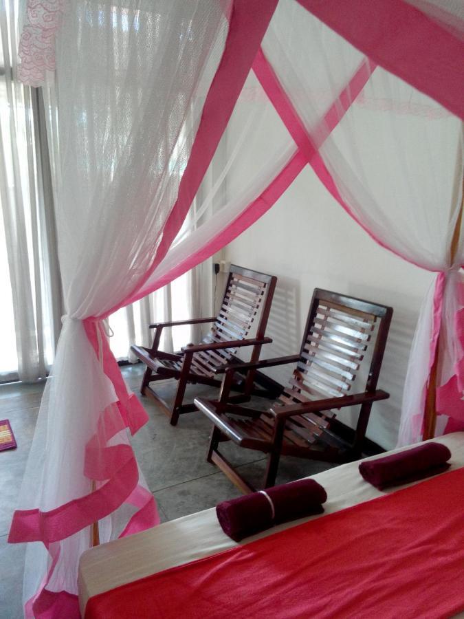 Villa Maleena Hikkaduwa Bagian luar foto